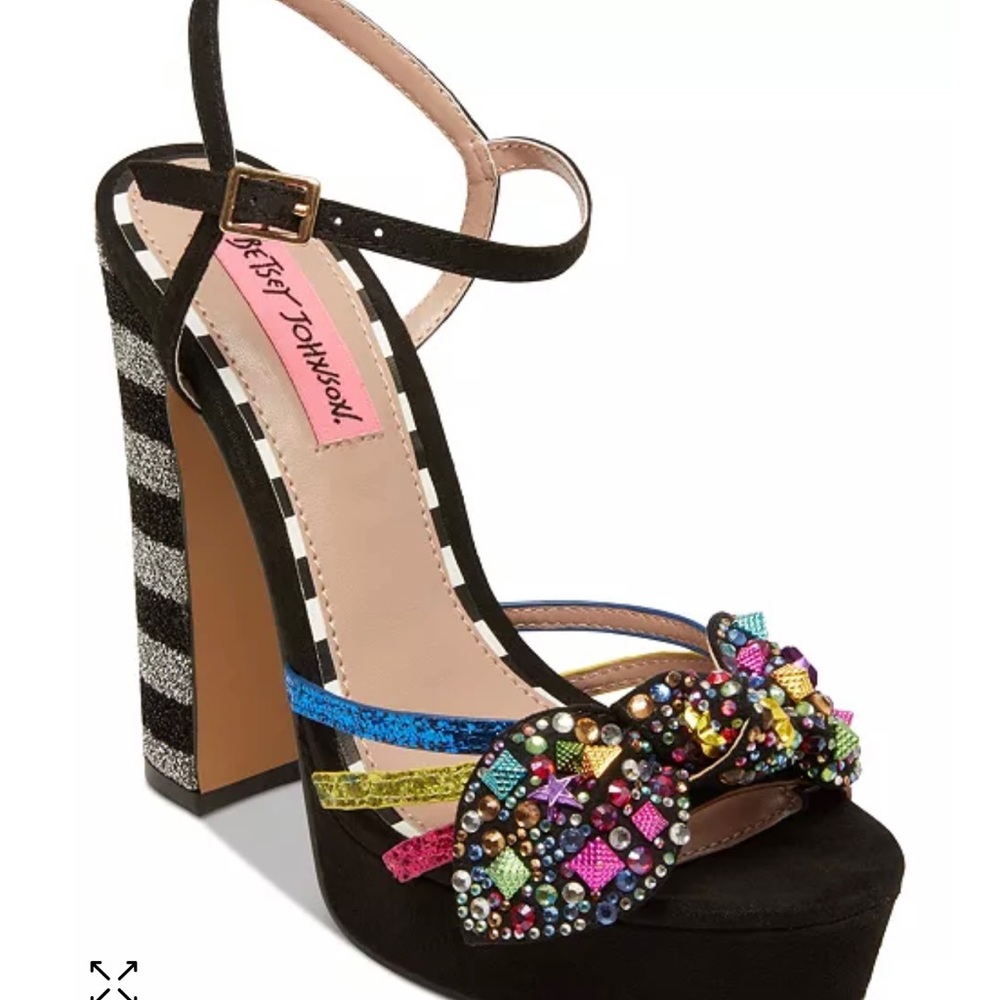 Platform sandals